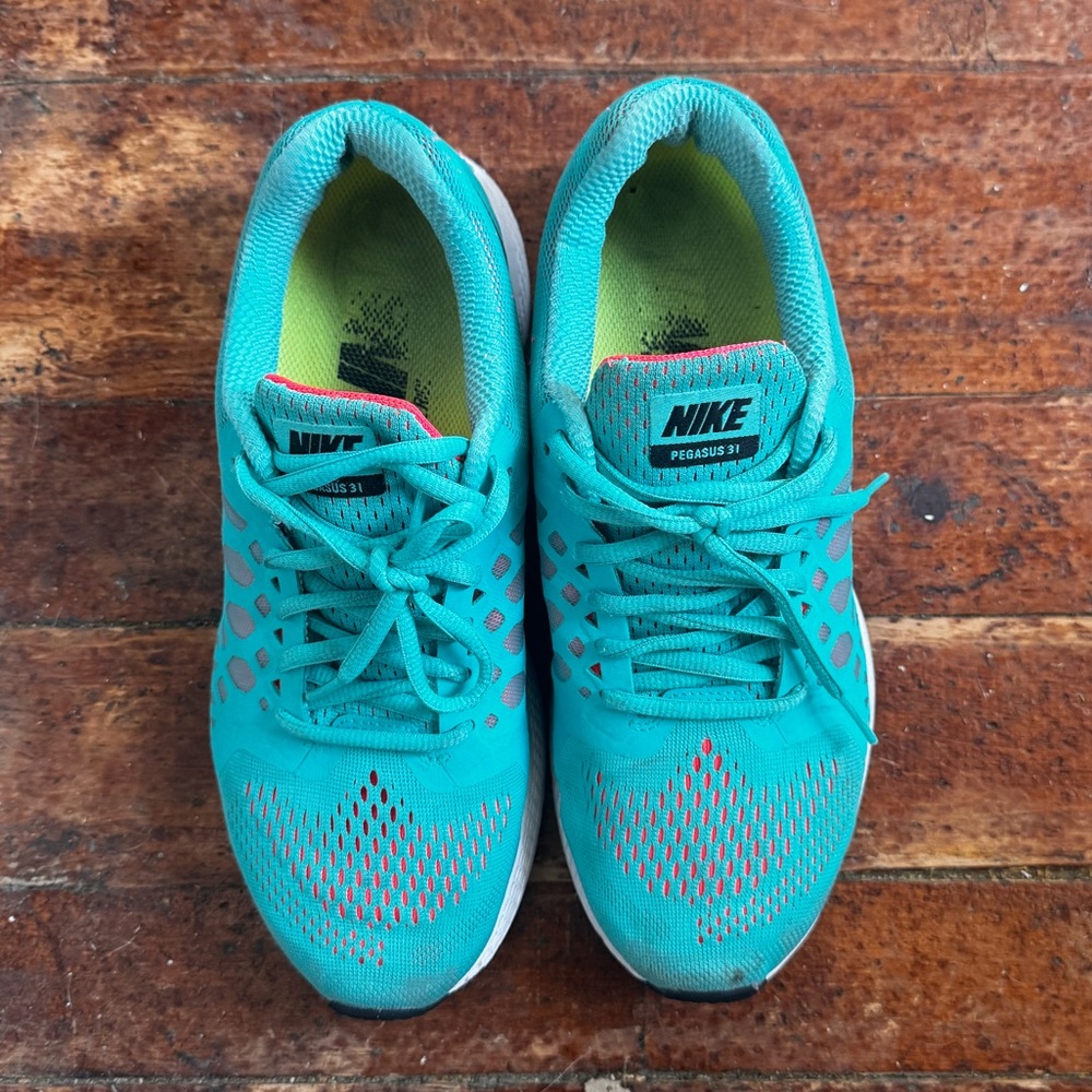 Nike Air Zoom Pegasus 31 | Women’s Running Shoe | Teal | 8.5/10 Great Condition